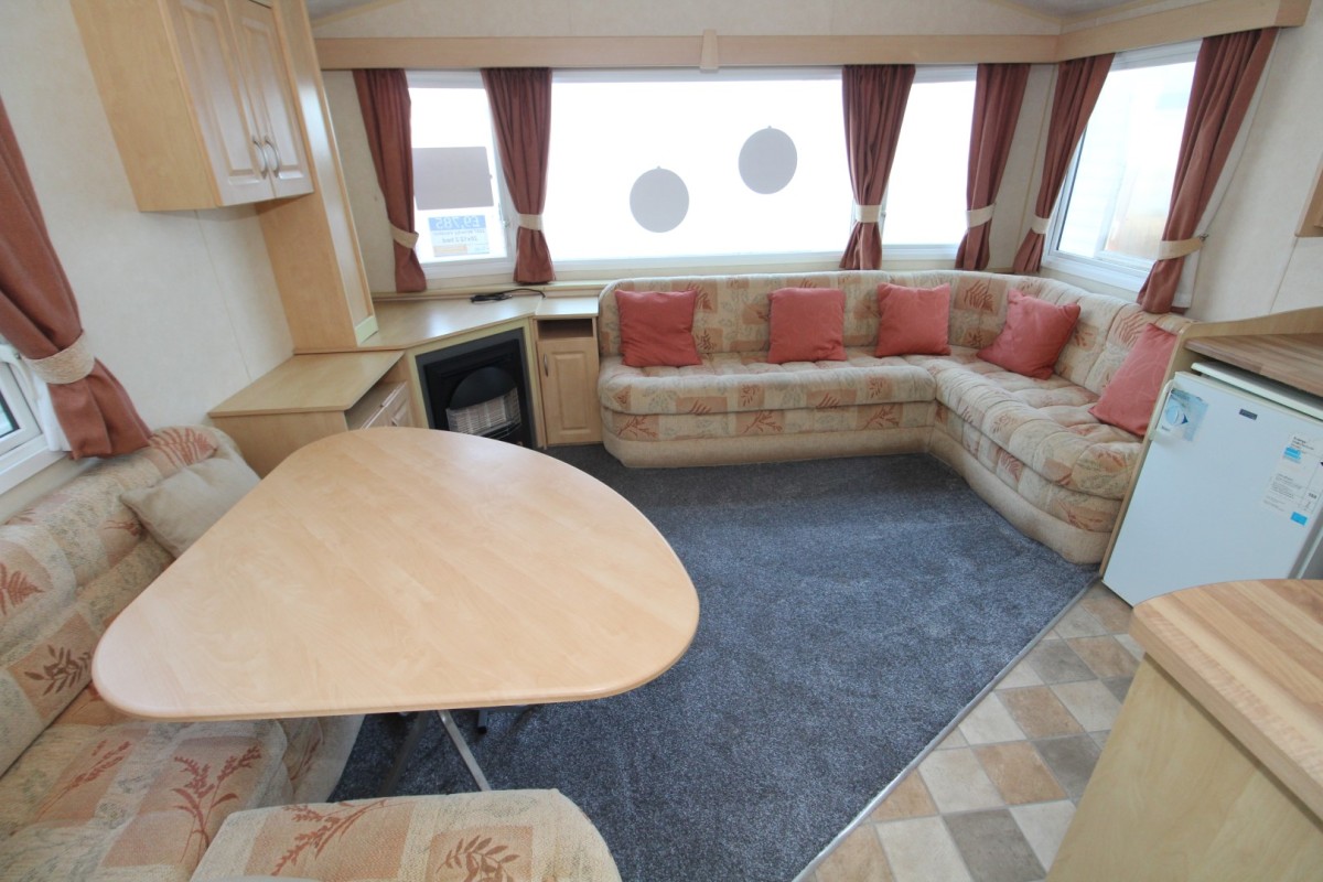 lounge area in the 2007 Willerby Vacation