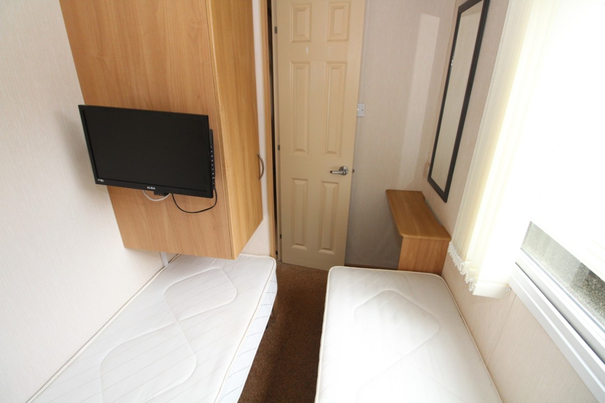 second view of the twin bedroom