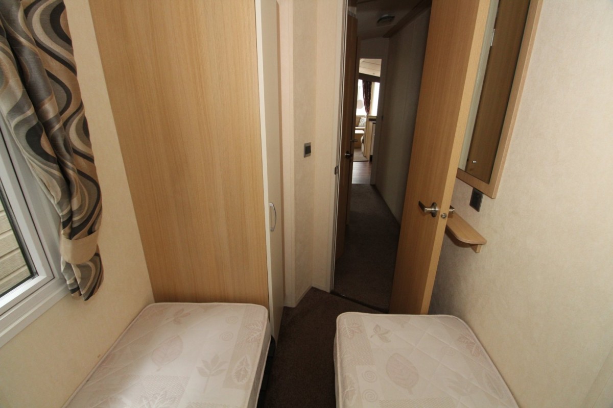 second view of the twin bedroom