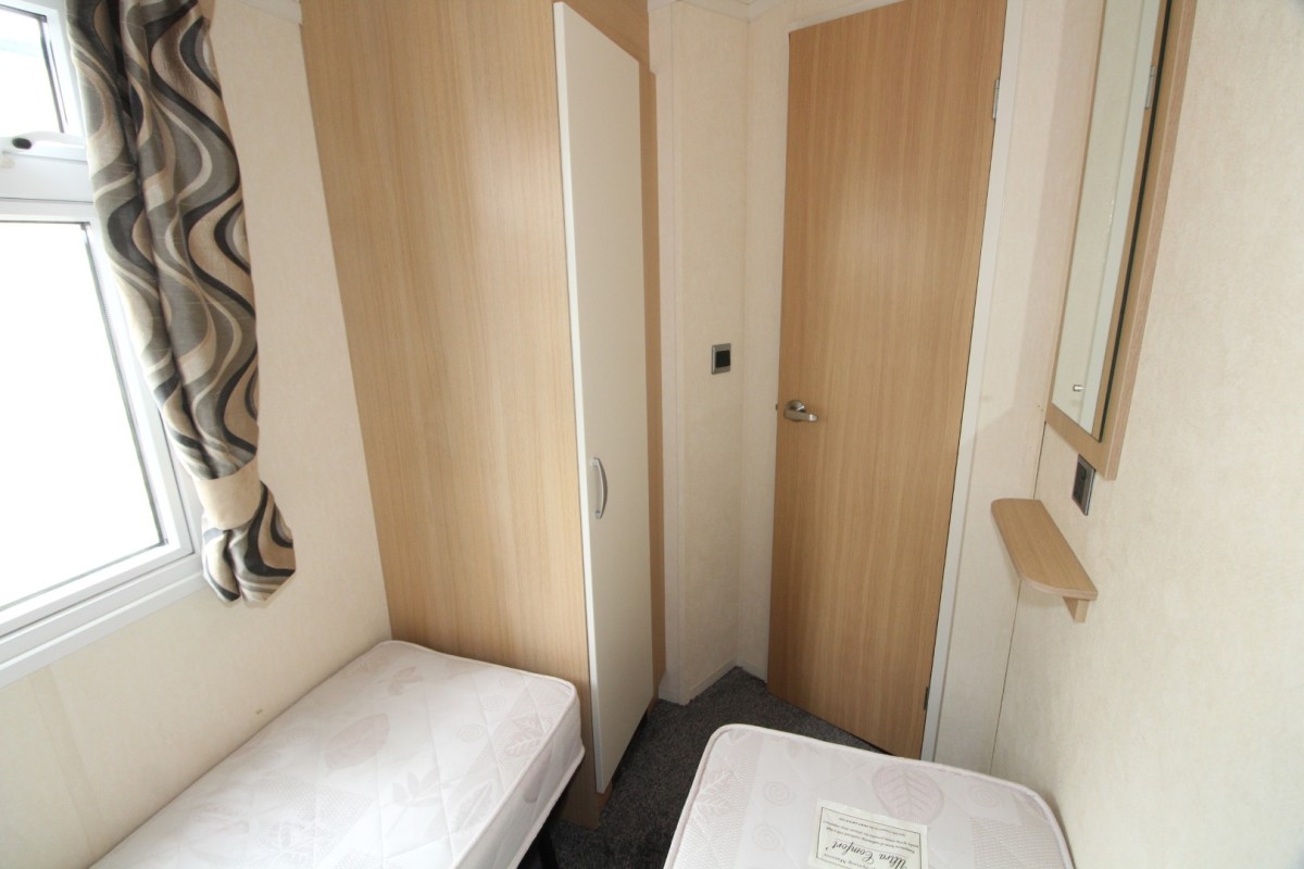 second view of the twin bedroom