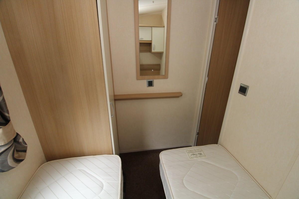 twin beds in the third bedroom