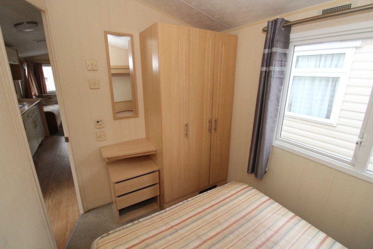 double bedroom with wardrobe