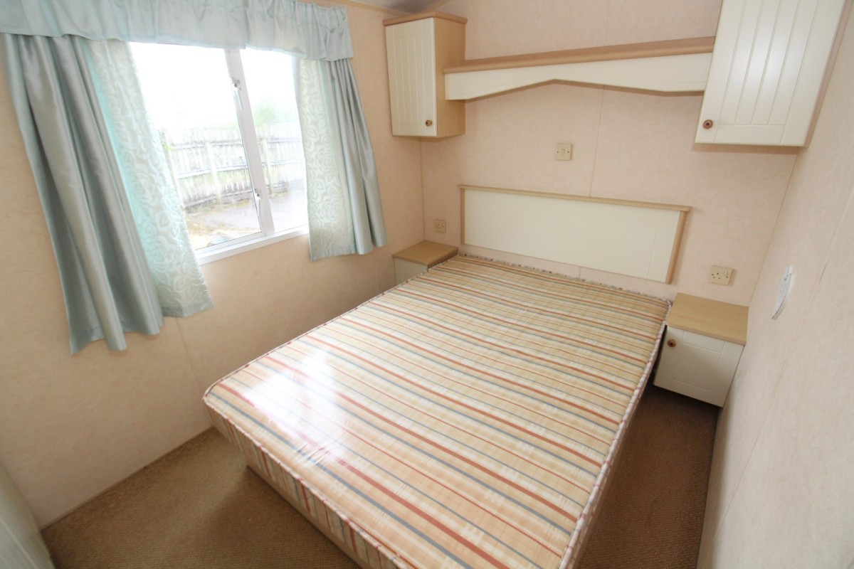 2008 Willerby Richmond double bedroom