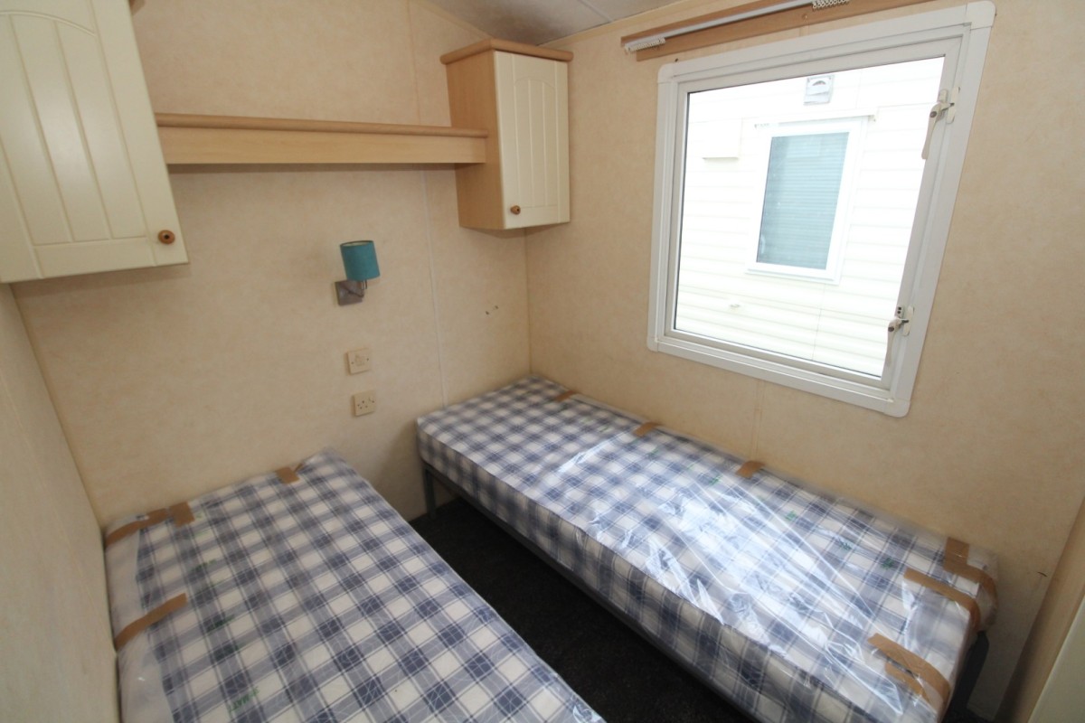 2007 Willerby Salisbury twin bedroom