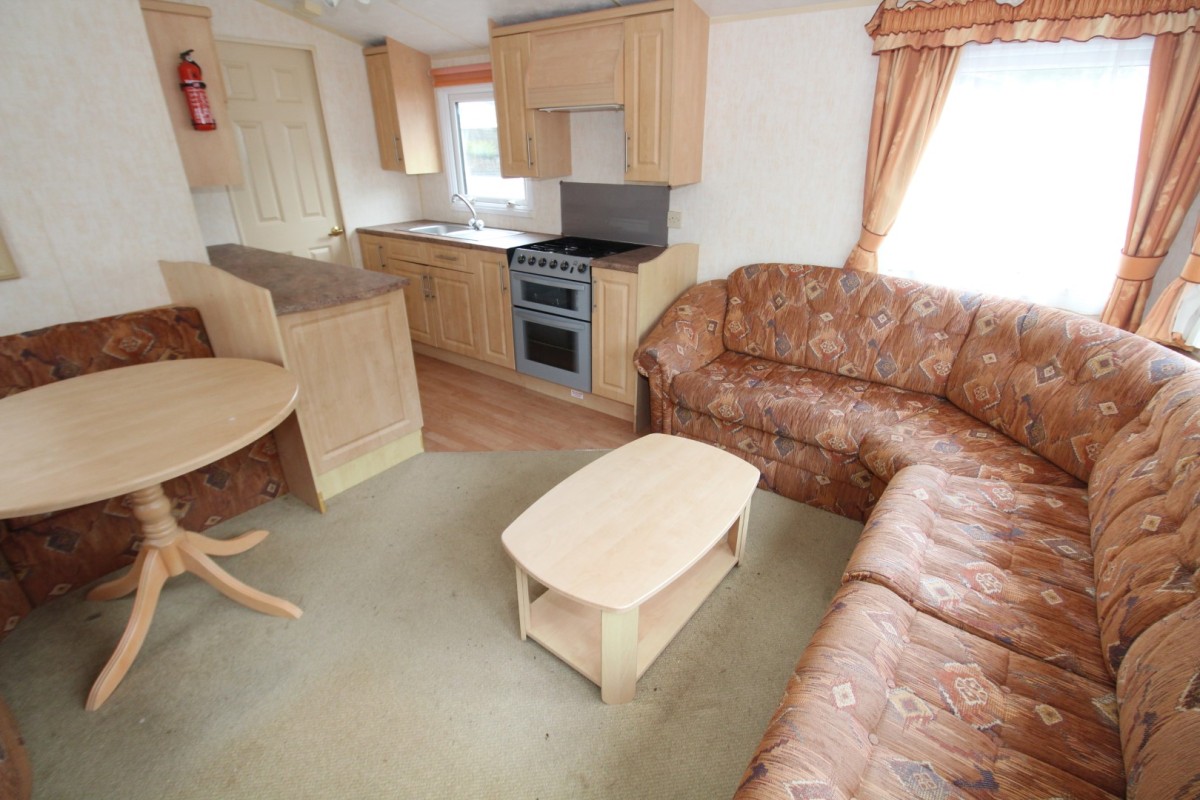 2005 Willerby Westmorlandlounge to dining area