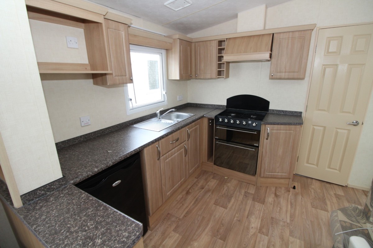 kitchen in the 2010 Abi Roselle