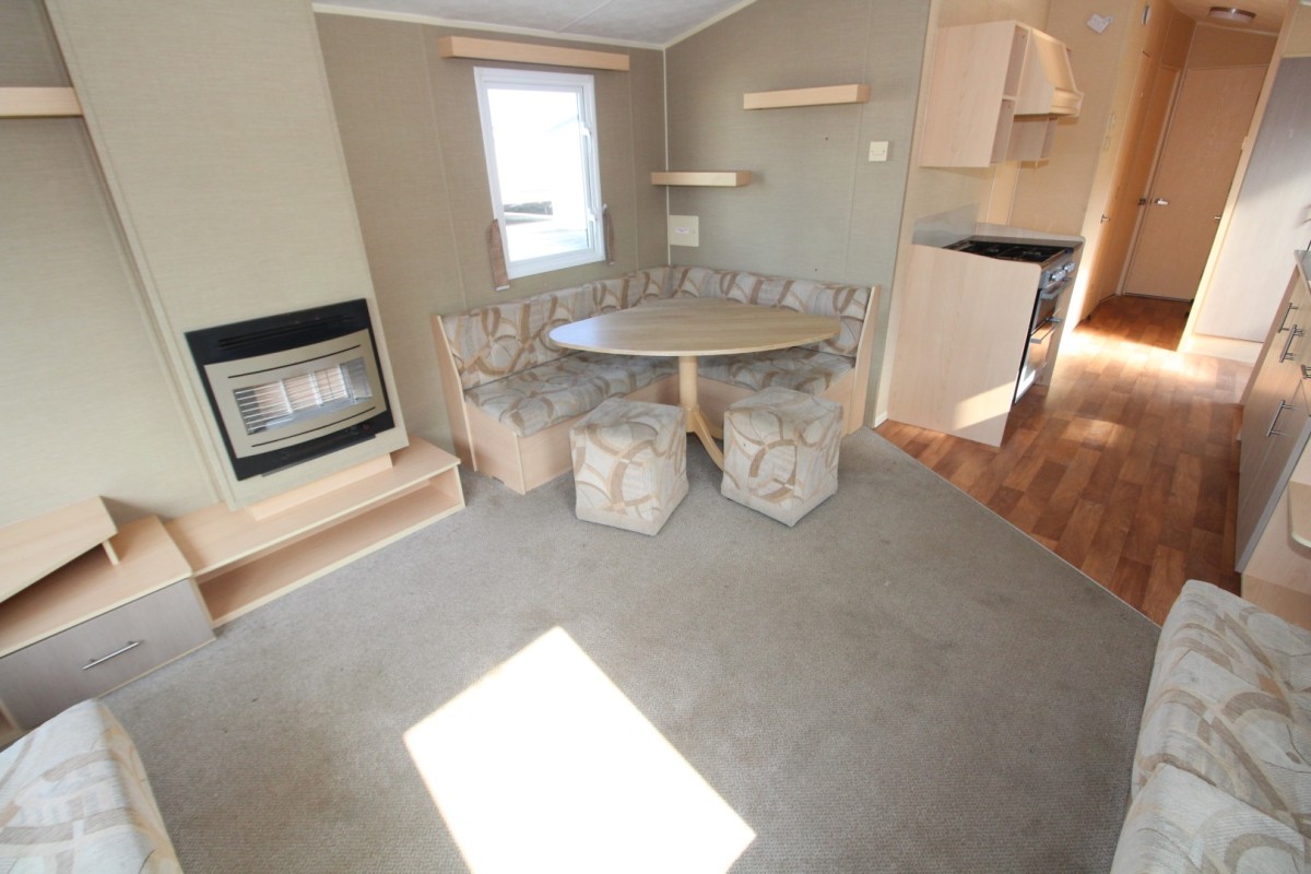 2011 Willerby Westcoast dining area and table