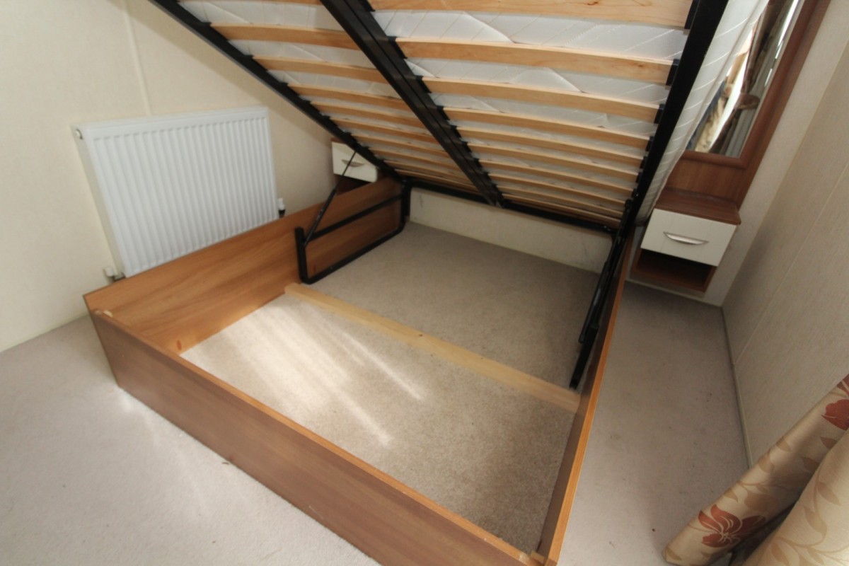 lift up bed with storage space