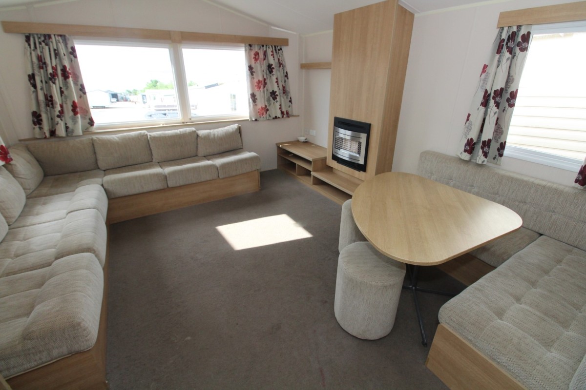 2014 Willerby Vacation lounge and dining area