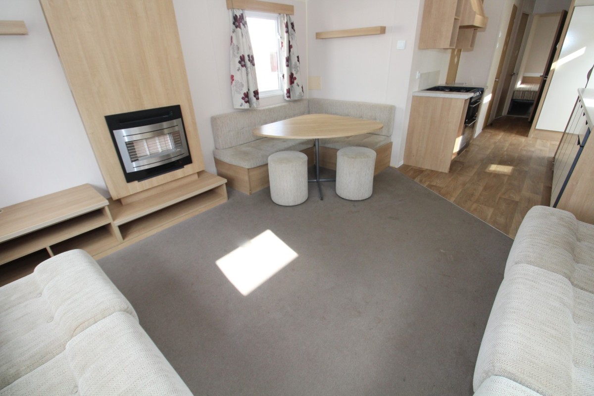 2014 Willerby Vacation lounge with dining table