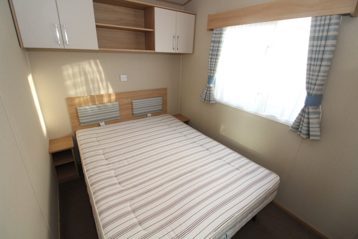 2014 Abi Oakley double bedroom