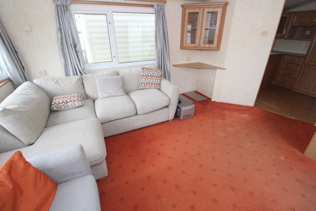 2005 Willerby Manor open plan living space