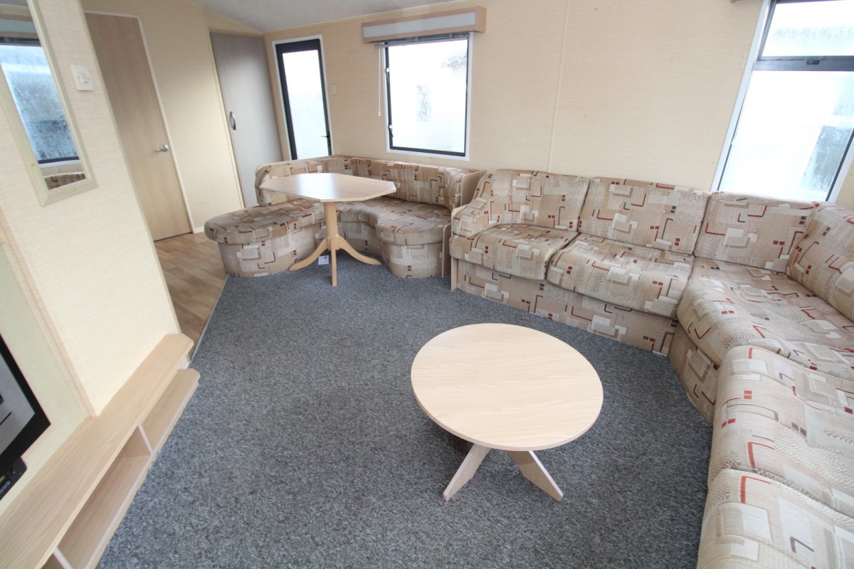 2011 Willerby Westmorland lounge to dining area