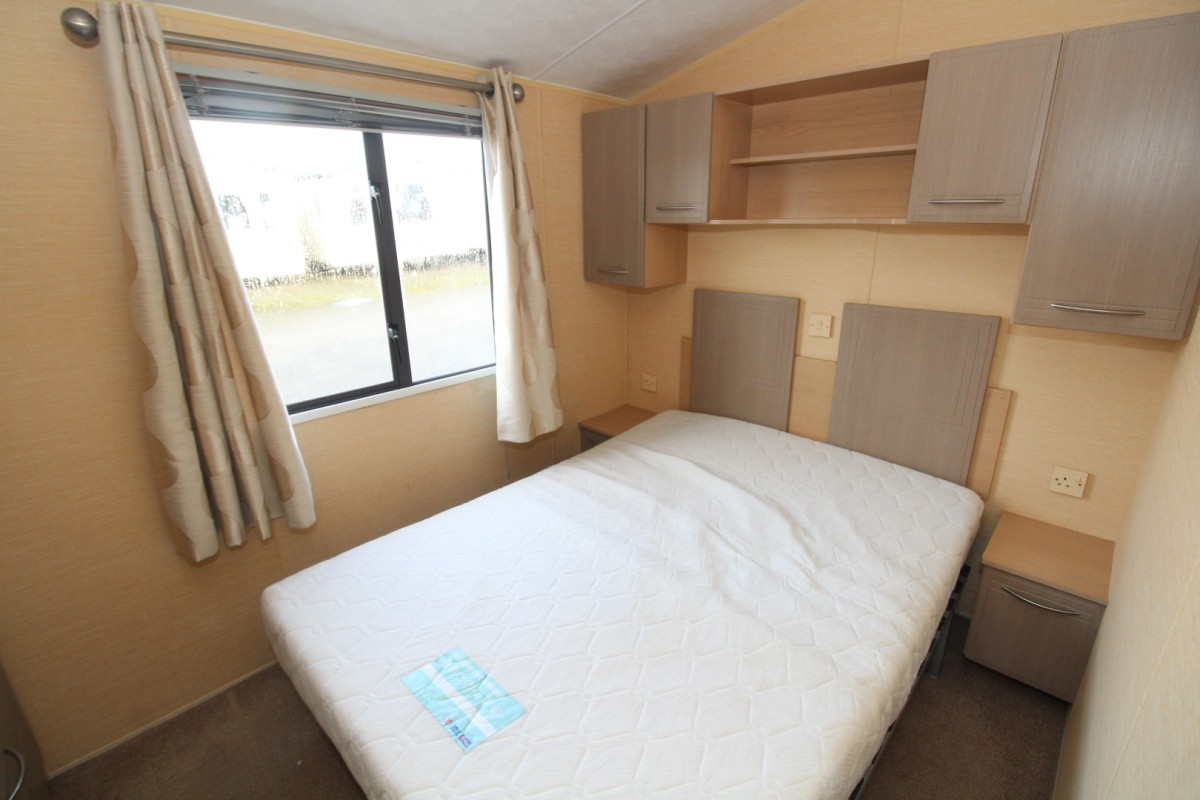 2011 Willerby Westmorland double bedroom