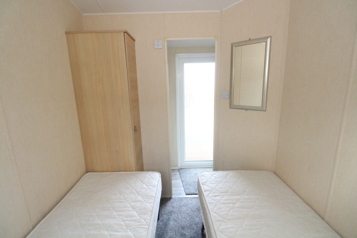 second view of the twin bedroom