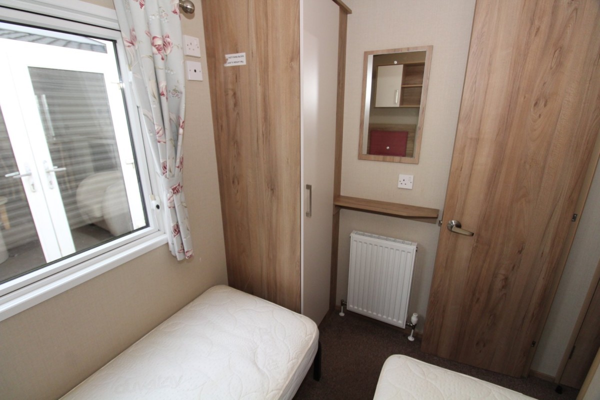 second view of the twin bedroom