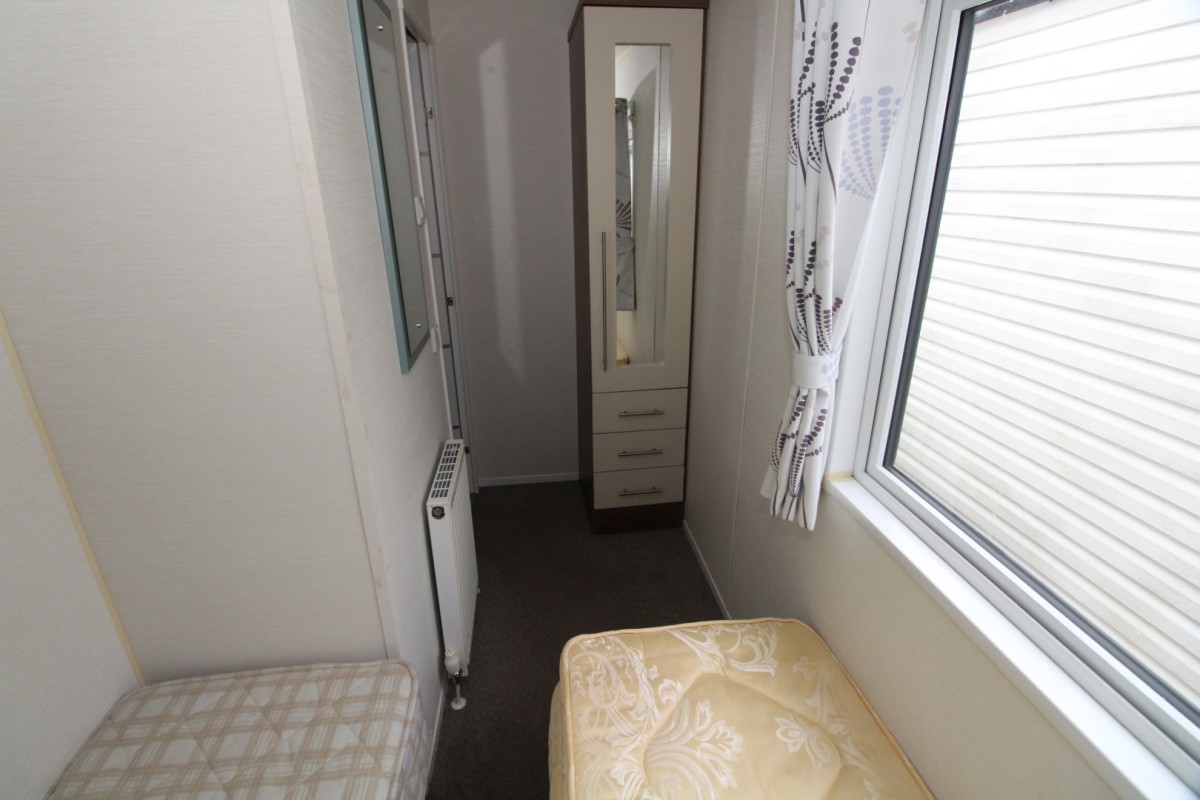 second view of the twin bedroom
