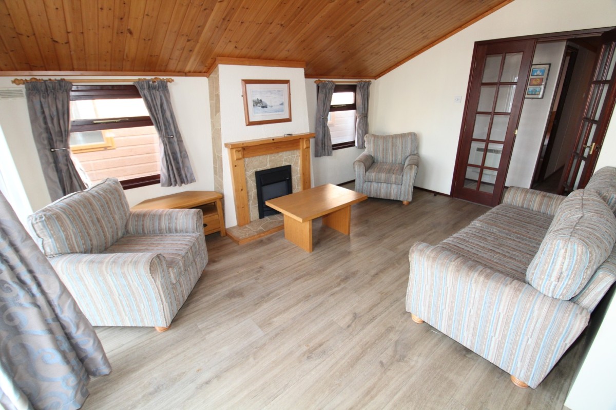 open plan living space in the 1999 Cosalt Cezanne lodge