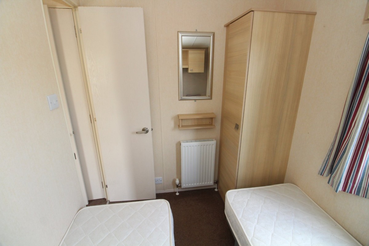 second view of the twin bedroom