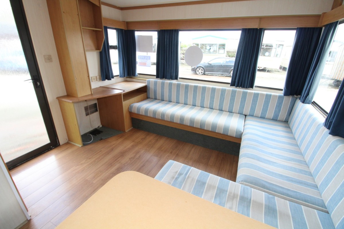 lounge with sofas in the 2000 Cosalt Torino