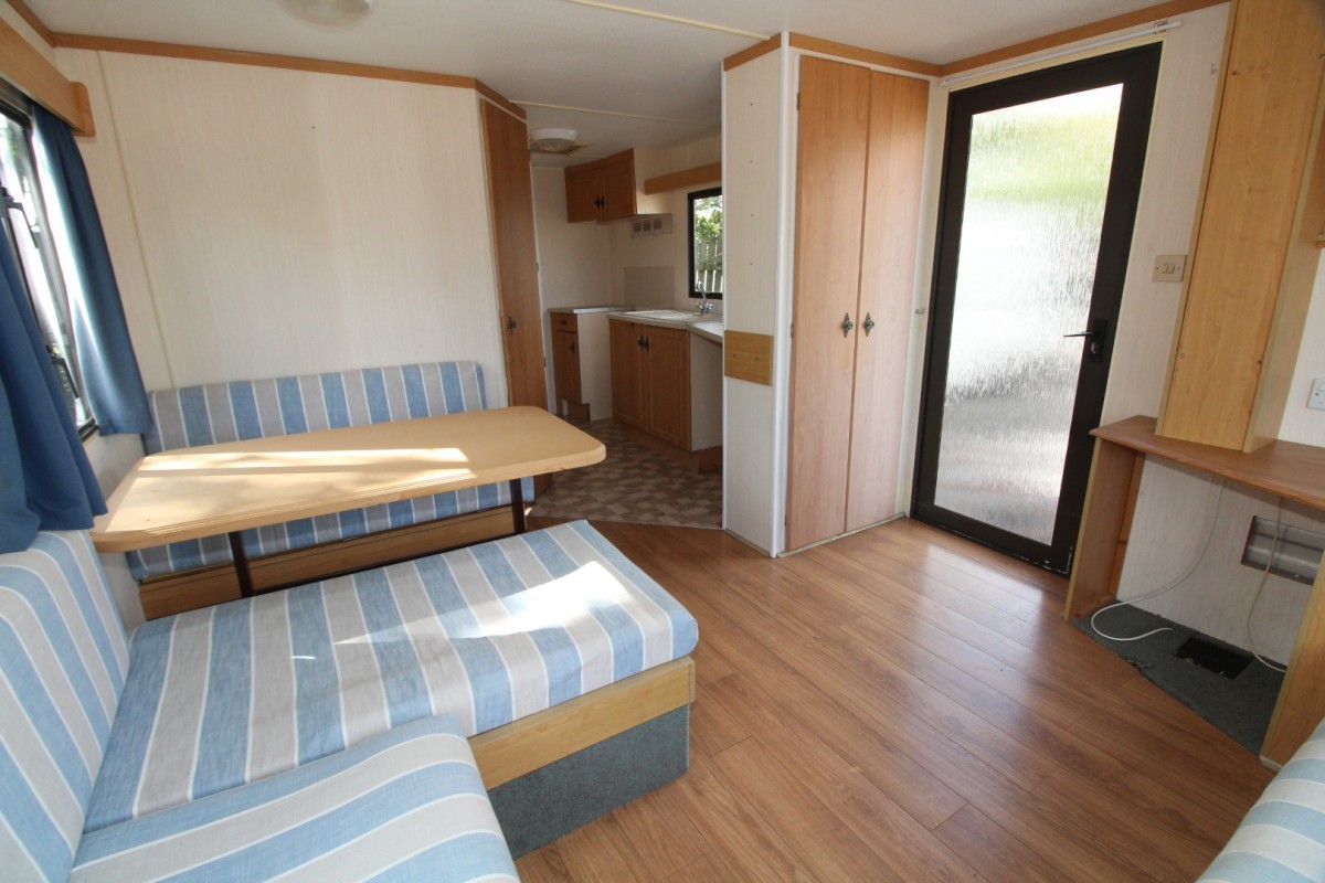 dining area to kitchen in the 2000 Cosalt Torino