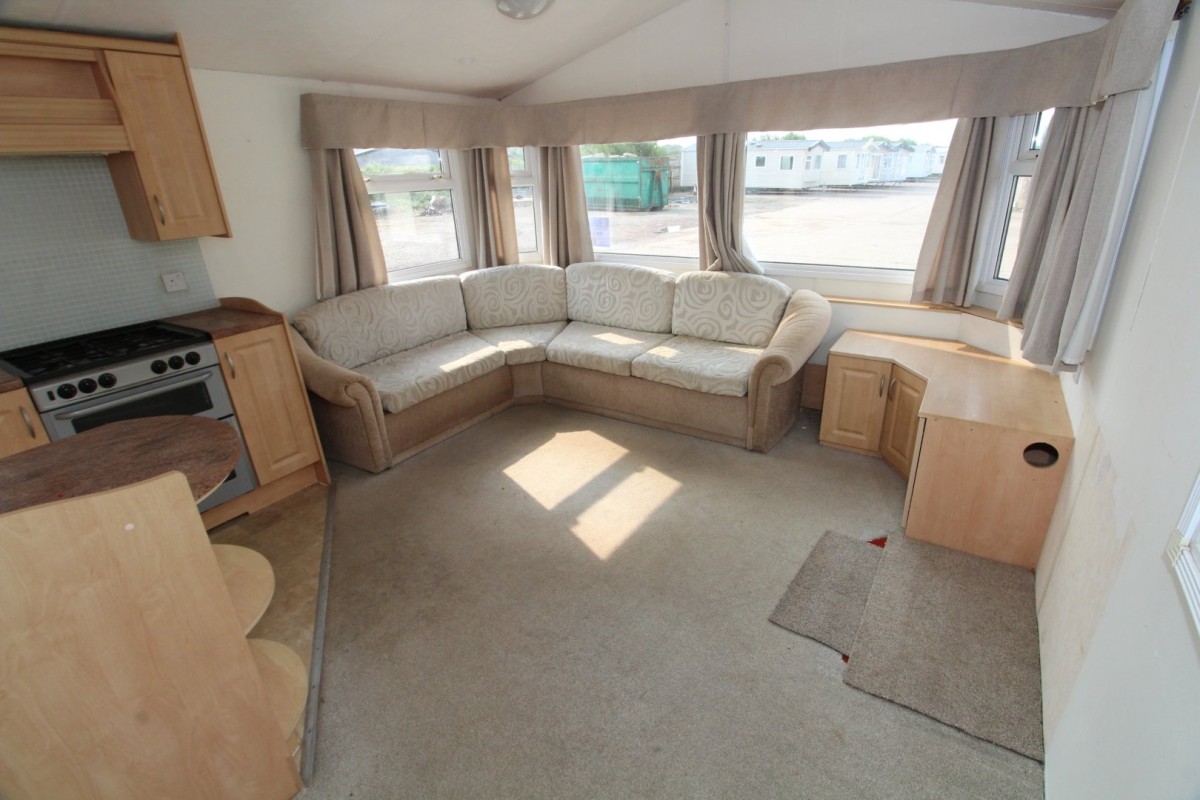 lounge with sofas in the 2004 Willerby Westmorland