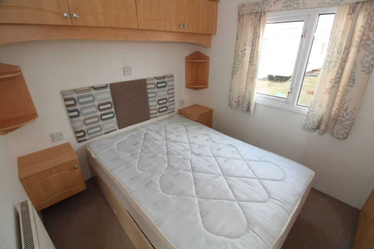 2004 Willerby Westmorland double bedroom