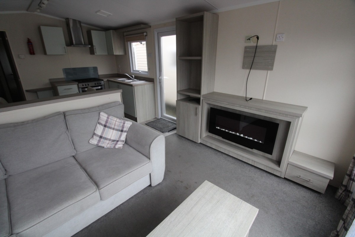 lounge to dining area in the 2017 Regal Elegance