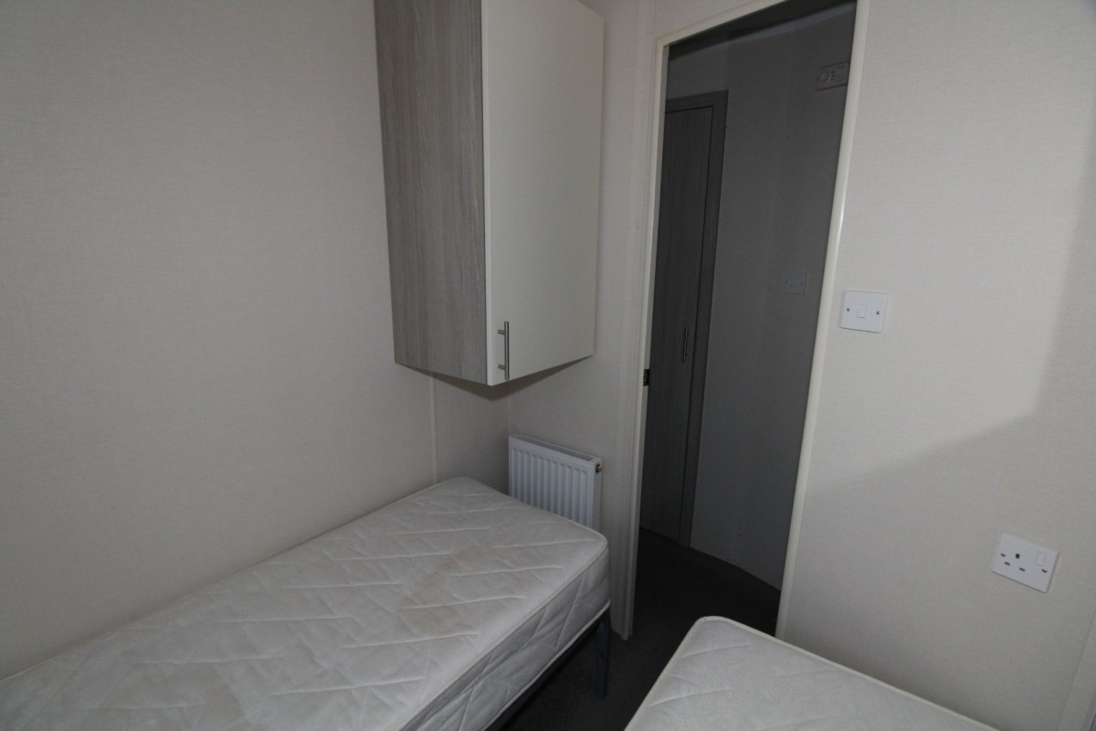 second view of the twin bedroom