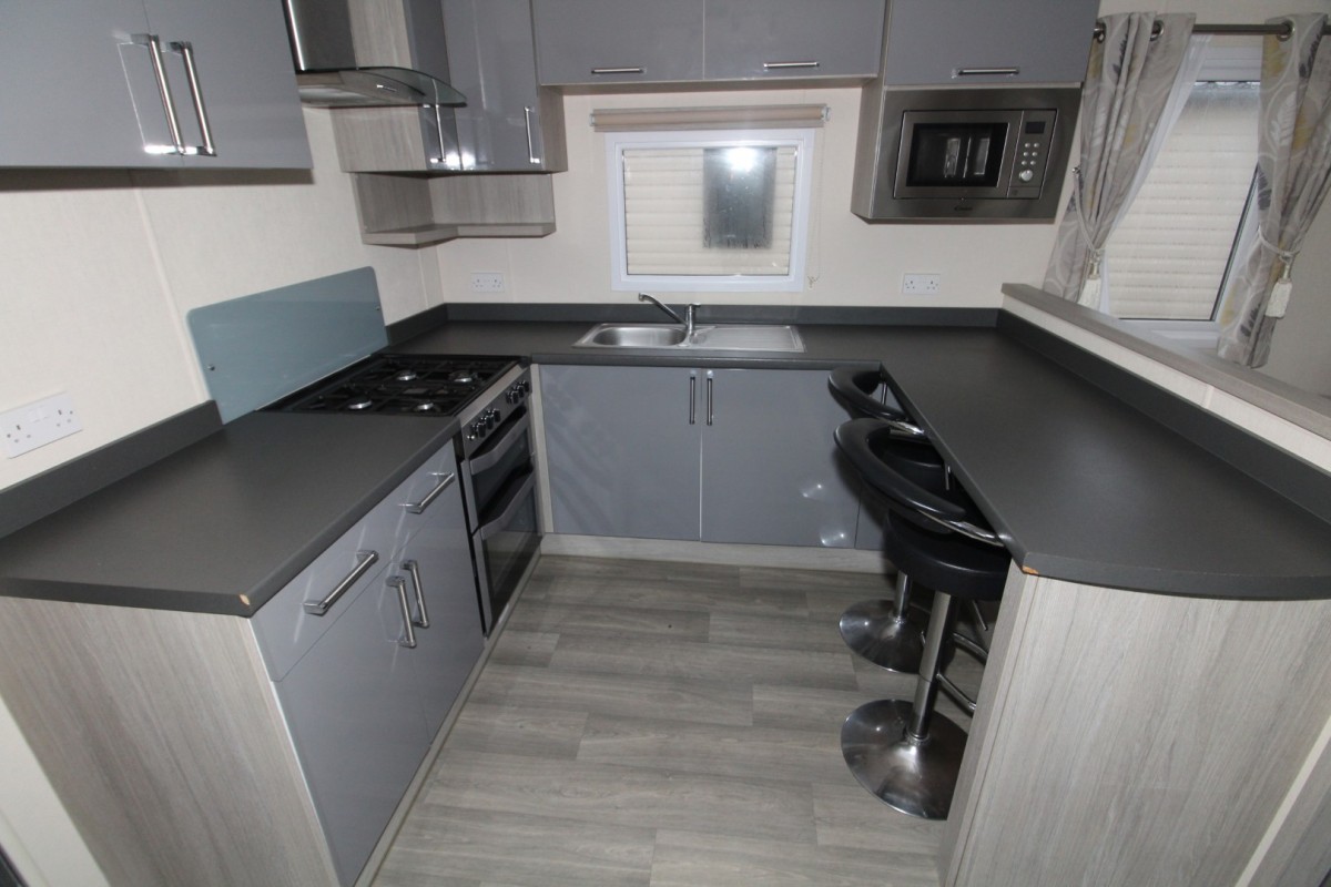 kitchen with breakfast bar in the 2017 Regal Kensington
