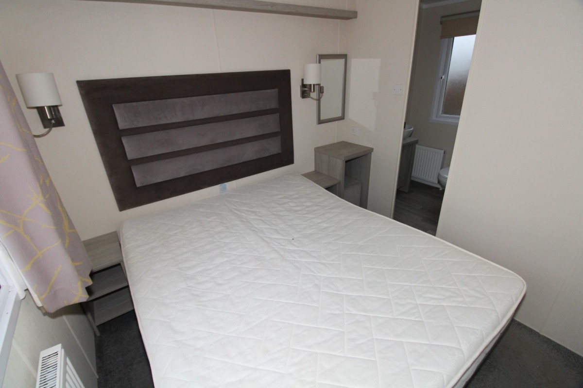 second view of the double bedroom