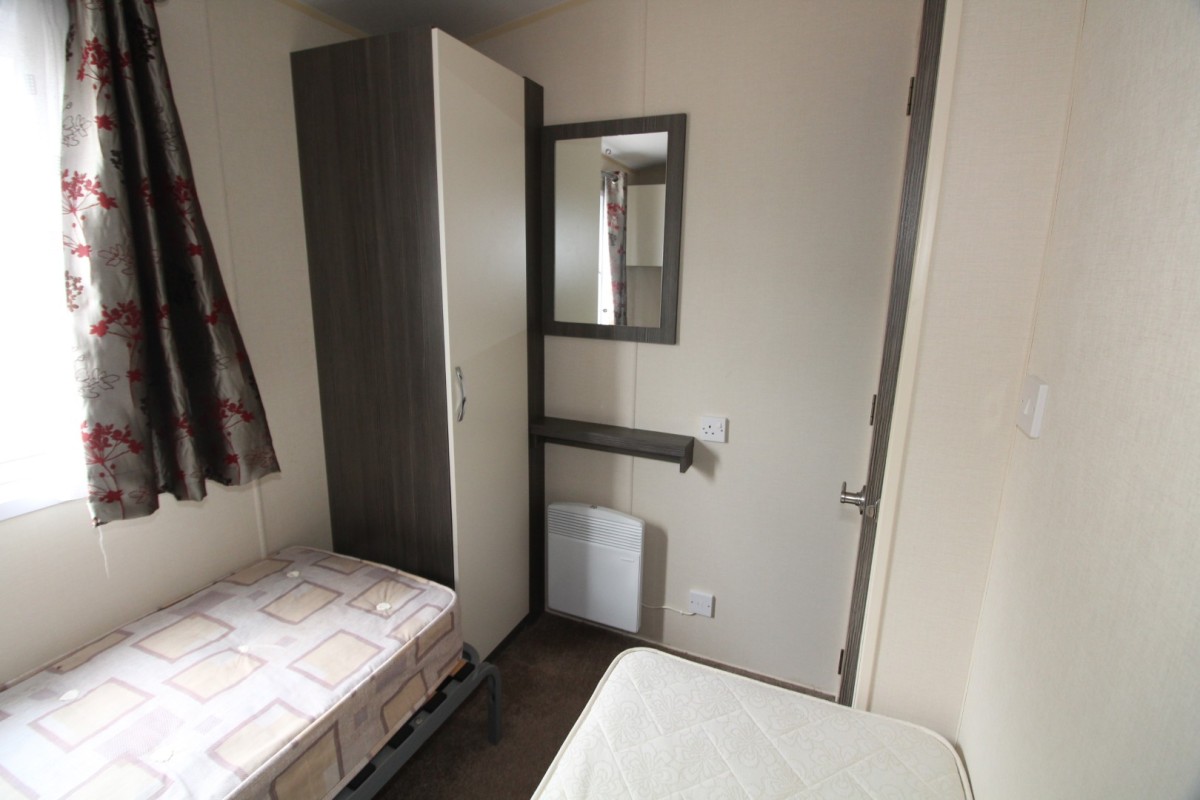 second view of the twin bedroom