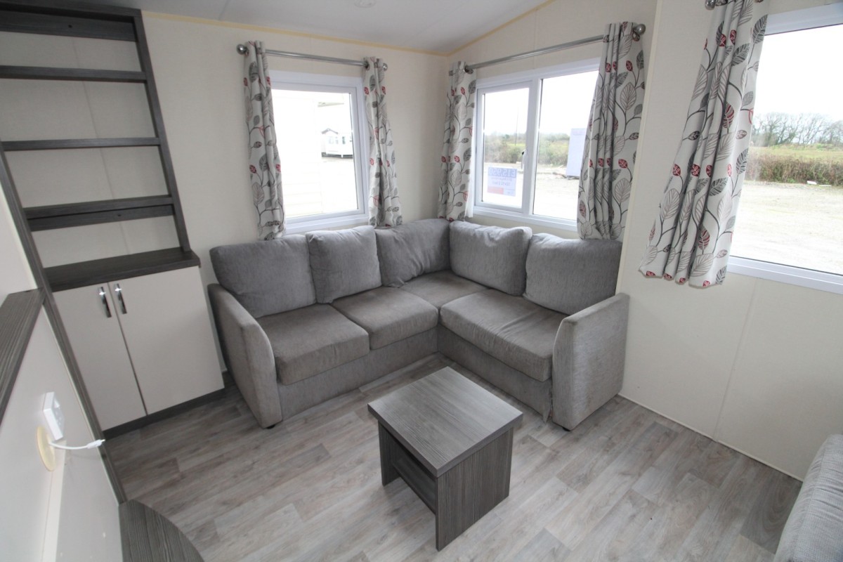 corner sofas in the 2015 Regal Henley