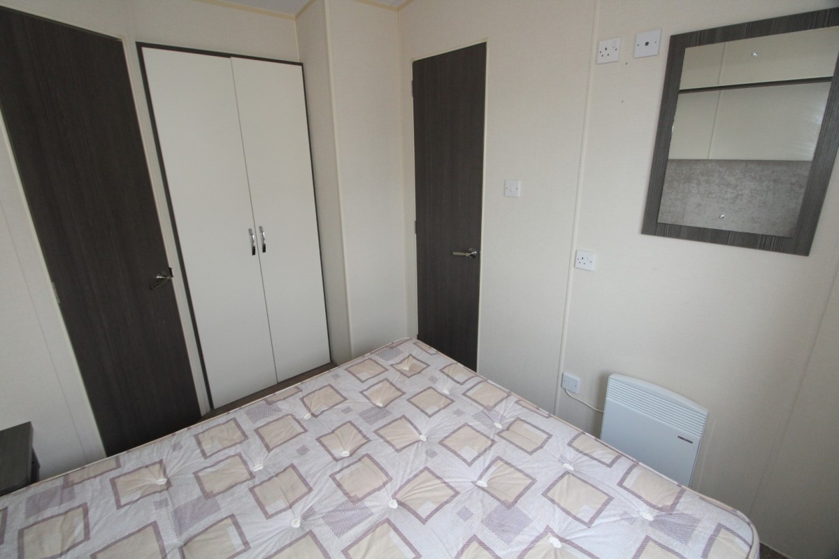 2015 Regal Henley double bdroom to en-suite