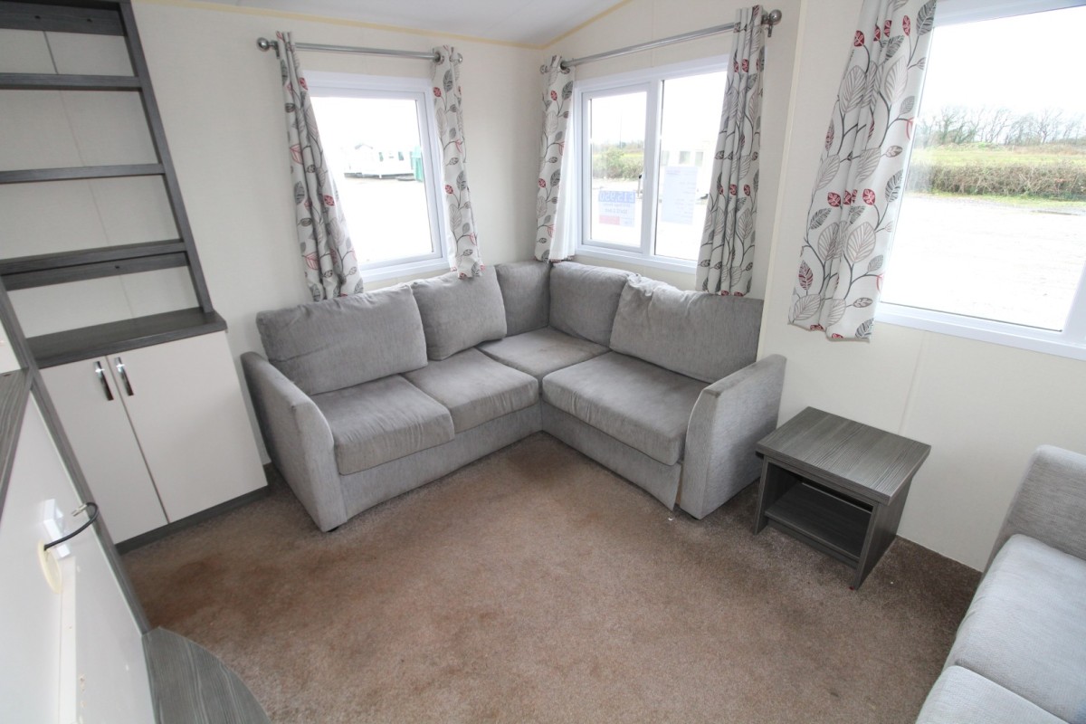 corner sofas in the 2015 Regal Henley