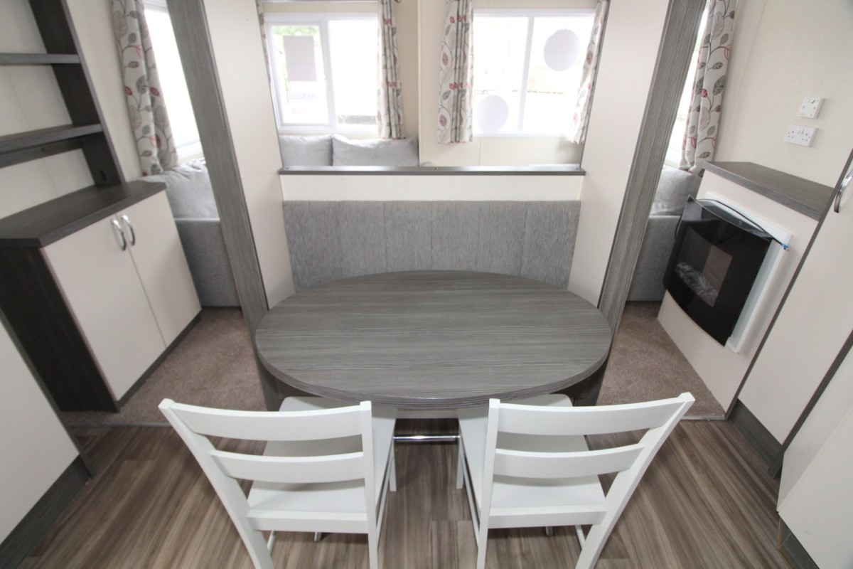 dining area with chairs in the 2015 Regal Henley