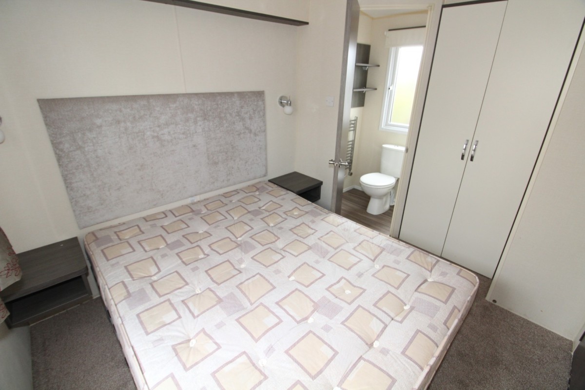 2015 Regal Henley double bdroom to en-suite
