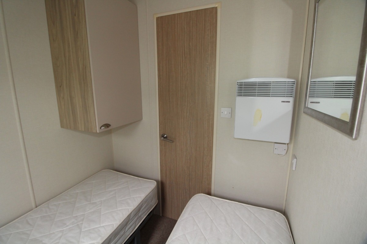 second view of the twin bedroom
