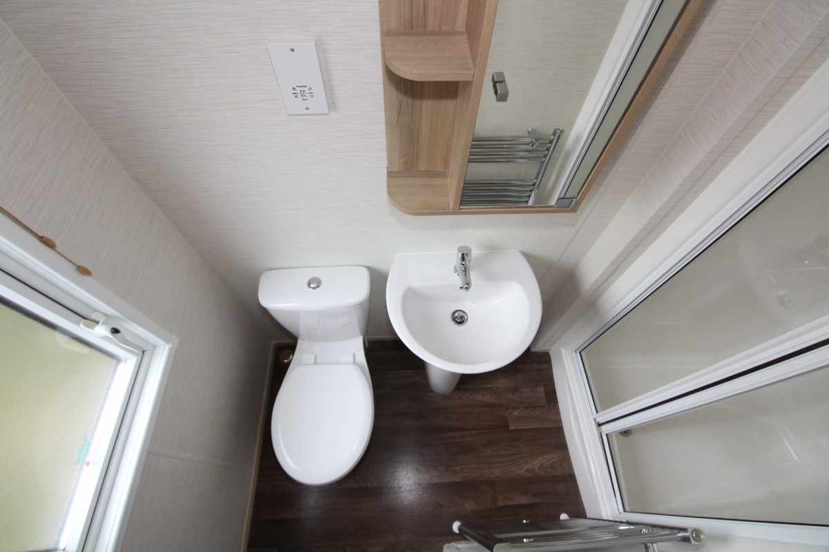 en-suite bathroom in the 2016 ABI Ambleside