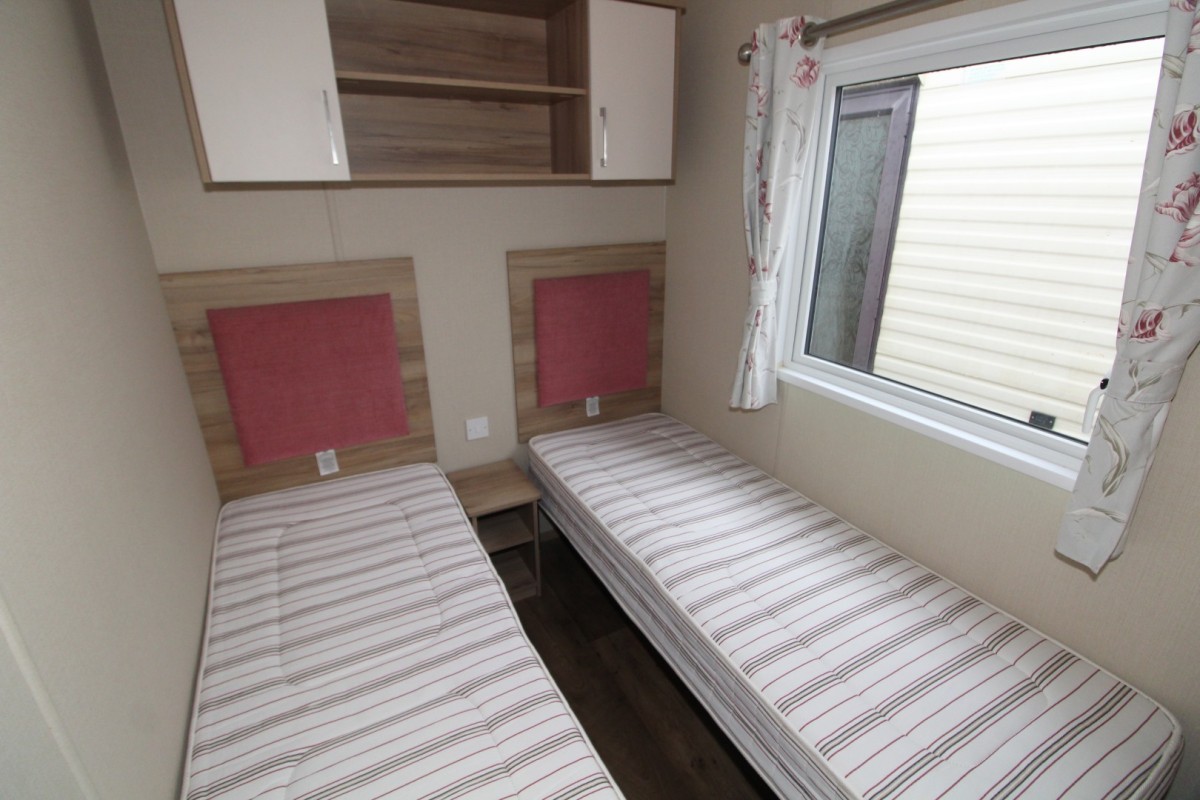 2016 ABI Oakley third bedroom