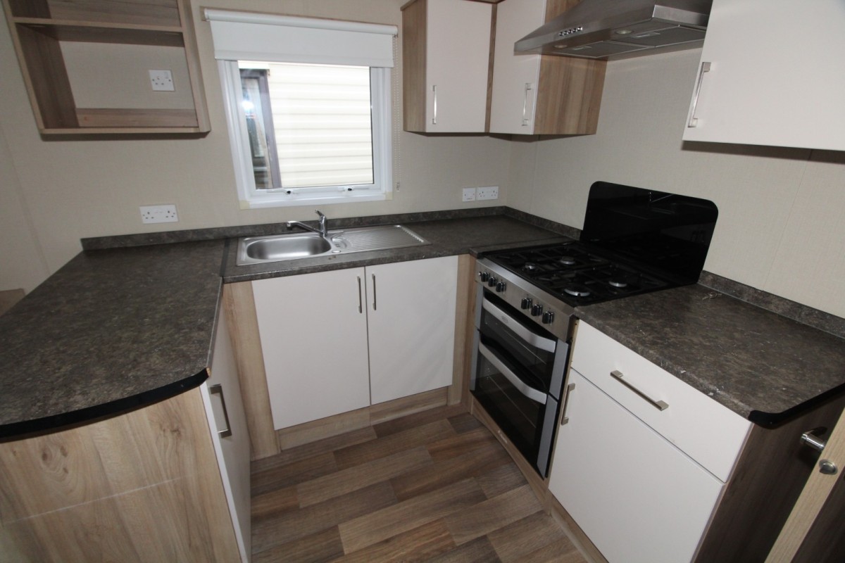 u shaped kitchen in the 2016 ABI Oakley