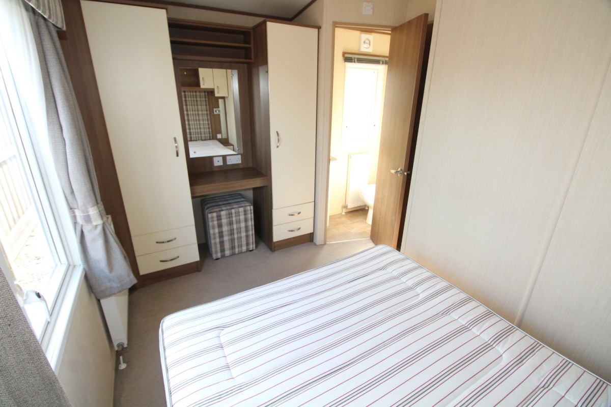 2014 ABI Alderley double bedroom with en-suite bathroom