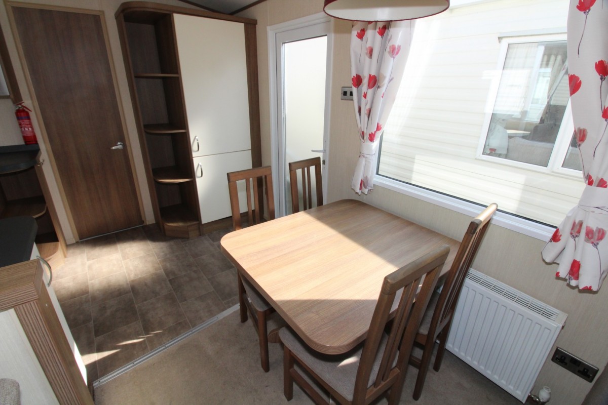 dining area in the 2014 ABI Alderley