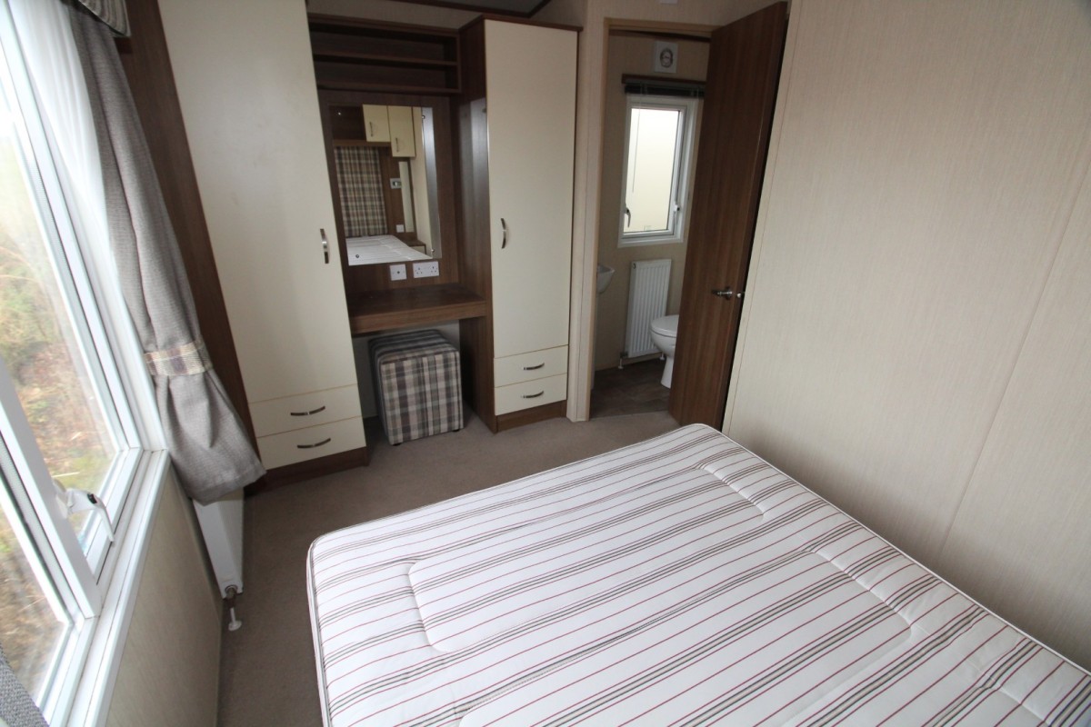 2014 ABI Alderley double bedroom with en-suite bathroom