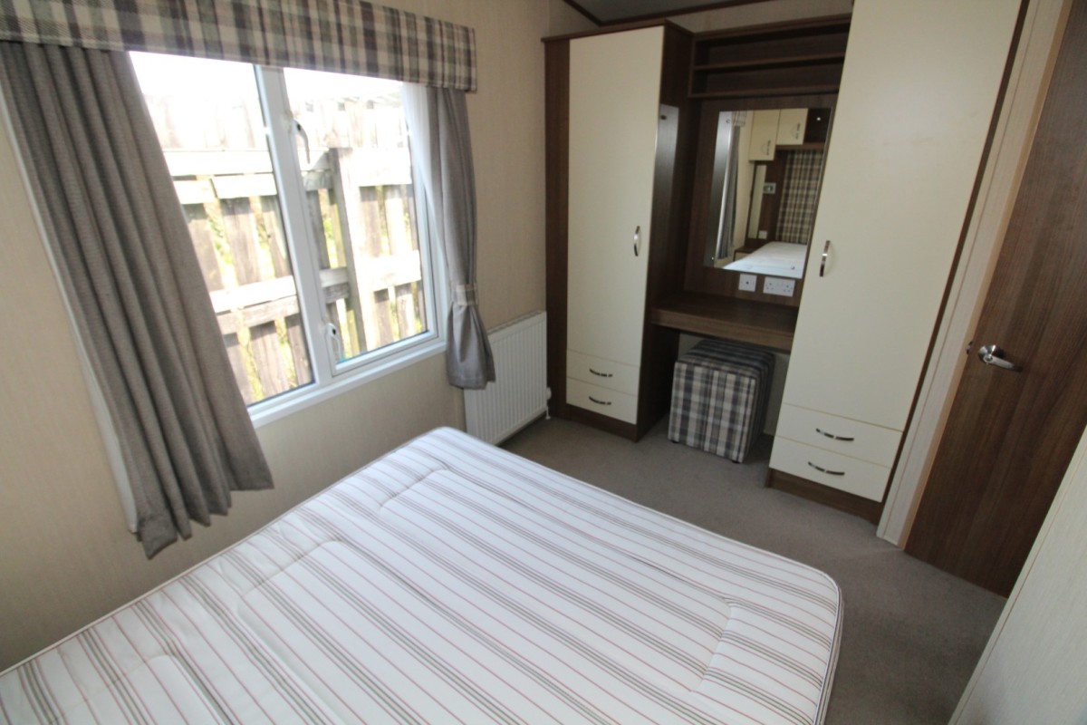 double bedroom with wardrobes