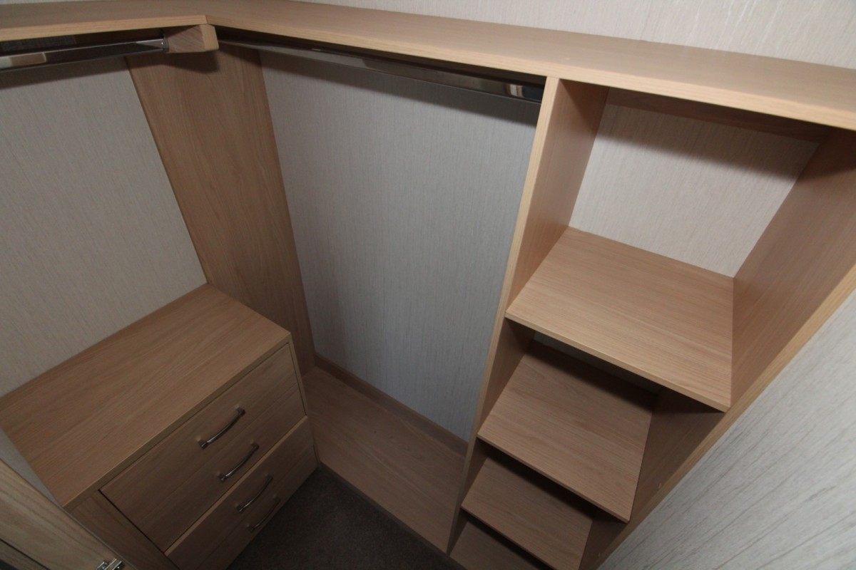 walk in wardrobe  in the 2014 Pemberton Abingdon