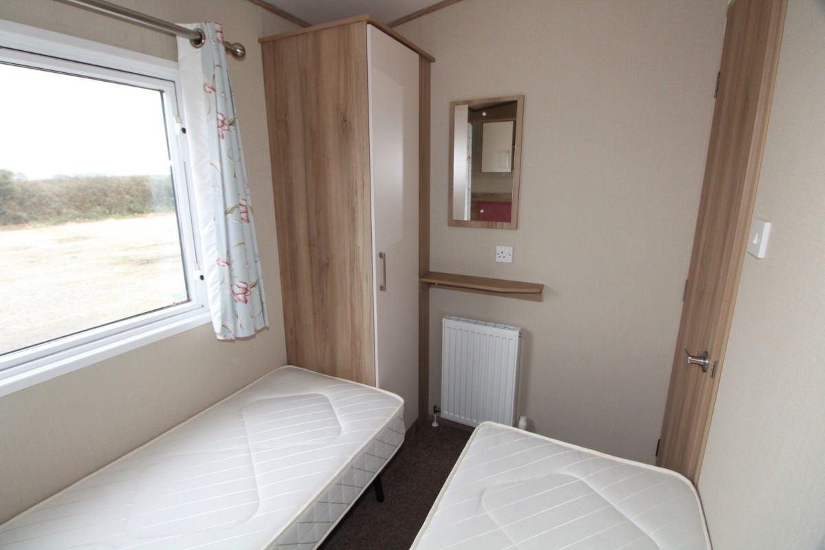 second view of the twin bedroom