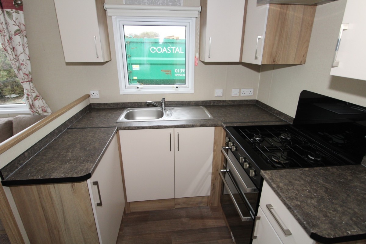 u shaped kitchen in the 2016 ABI Oakley 