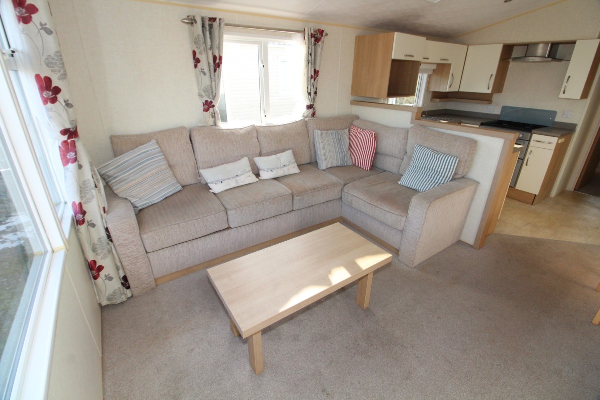 2013 Willerby Avonmore lounge to kitchen