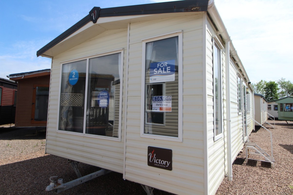 static caravan for sale, the 2015 Victory Fernwood with 2 bedrooms